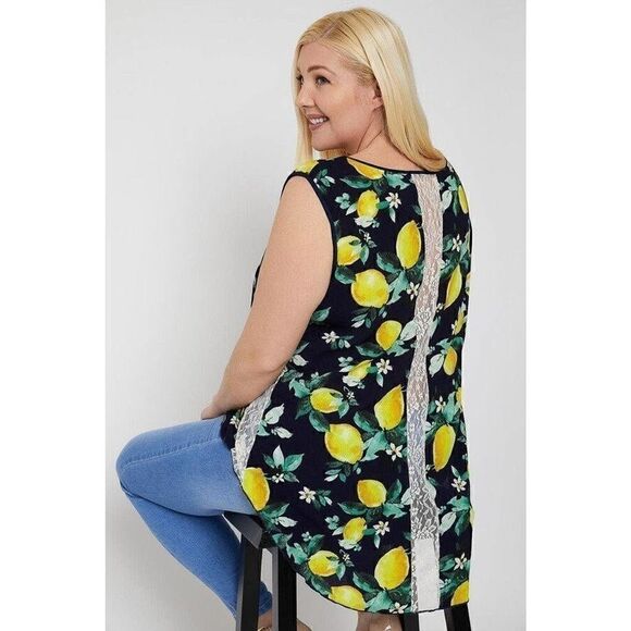 Plus Size High-low Hemline Sleeveless Top - Picture 5 of 5